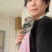 マンチカン(長足)【神奈川県・男の子・2024年12月29日・シルバータビー】の写真14「このくらいの大きさです🥰」